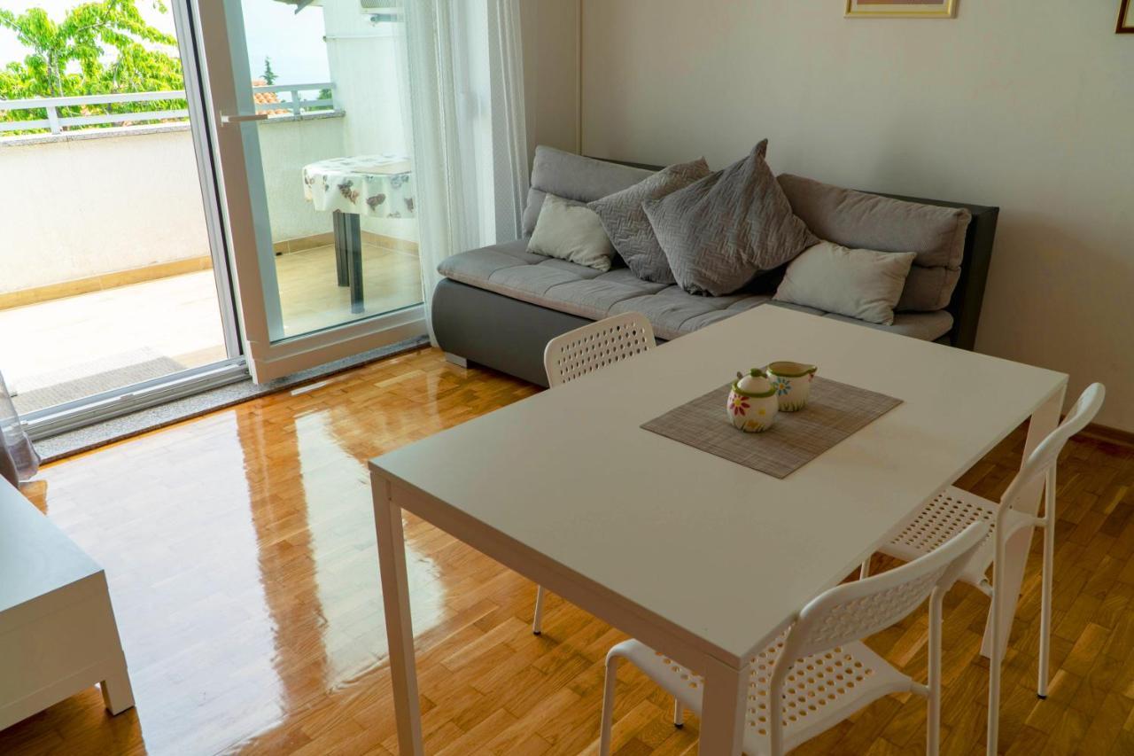 Milena Apartment Opatija Volosko Bagian luar foto